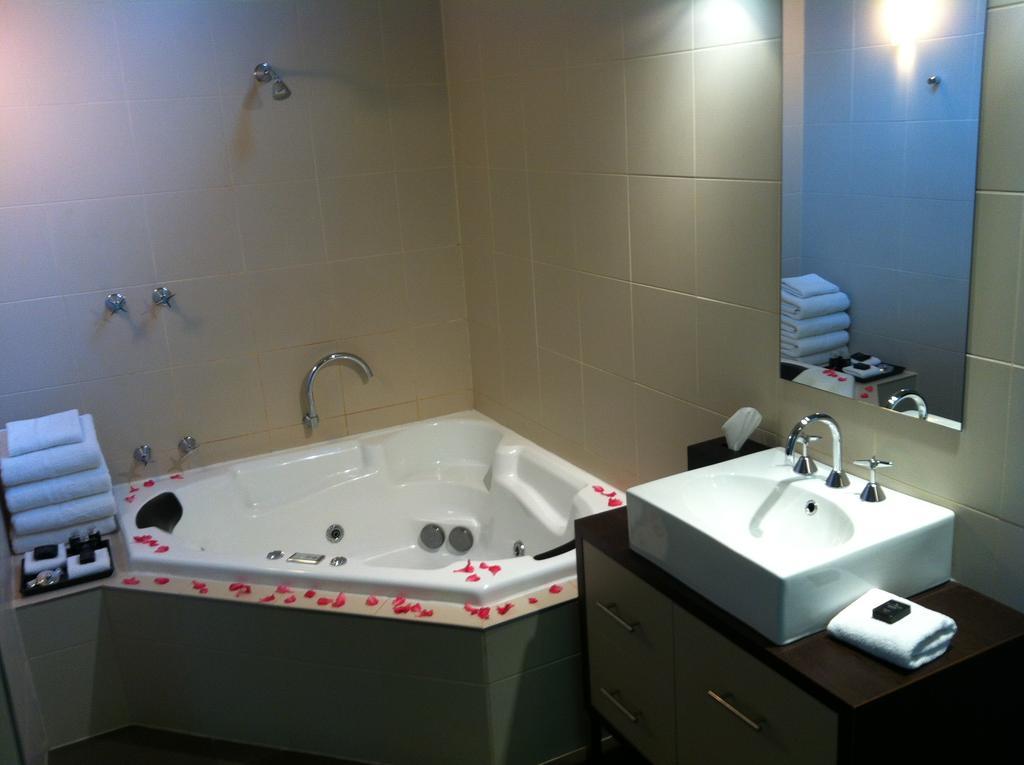 Lochiel Luxury Accommodation Olinda Exterior photo